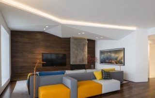 Jalur LED untuk siling pencahayaan. Pilihan tempat penginapan asas