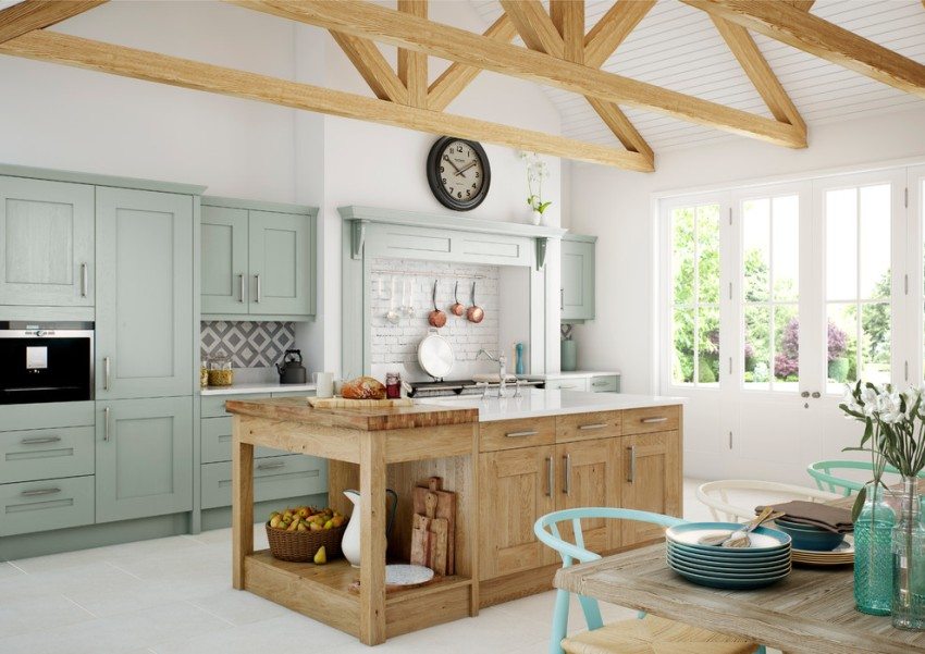 Die Sommerküche in ihrem Sommerhaus ist im Landhausstil eingerichtet Die Sommerküche in ihrem Sommerhaus ist im Landhausstil eingerichtet