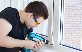 Kunststofffenster selbst einstellen: Videoanleitung