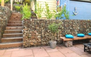 Diy gabions: arahan langkah demi langkah untuk membuat struktur batu di laman web ini