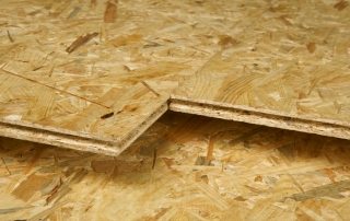 Ukuran dan harga papan OSB: sifat, kelebihan dan kekurangan bahan