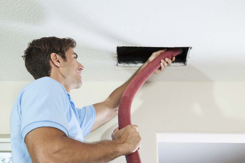 Antes de instalar el ventilador, asegúrese de que la ventilación esté funcionando bien y no esté obstruida con polvo. Antes de instalar el ventilador, asegúrese de que la ventilación esté funcionando bien y no esté obstruida con polvo.