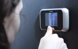 Panggilan video ke pintu ke apartmen: jenis, ciri, peraturan pemilihan