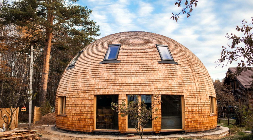 Perquè una casa en forma d’esfera serveixi el major temps possible, no s’ha d’estalviar en la qualitat dels materials Perquè una casa en forma d’esfera serveixi el major temps possible, no s’ha d’estalviar en la qualitat dels materials