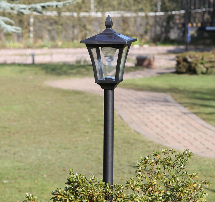 Quando a temperatura cai, as luzes LED brilham mais do que as lâmpadas incandescentes, que funcionam com menos eficiência em condições de frio Quanto maior for a duração da bateria, melhor