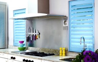 Persianes per a la cuina: un element elegant de decoració en un interior modern