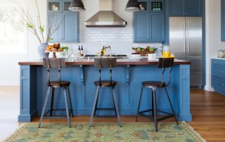 Mesa de bar para la cocina: combinación perfecta de área de trabajo y comedor