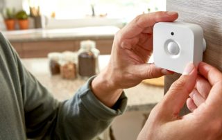 Sensor gerakan untuk menyalakan lampu: cara pasti untuk menjimatkan tenaga